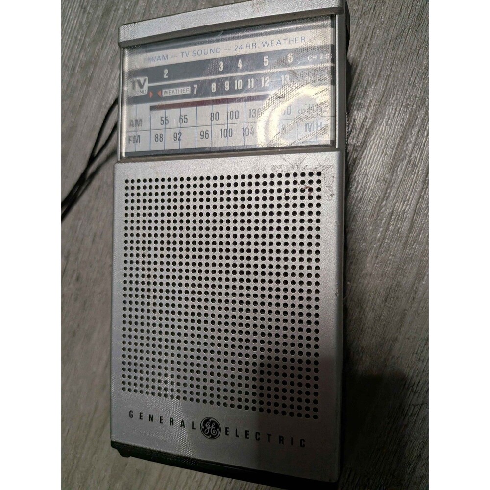 GE General Electric 7-2934A Portable AM FM TV Weather Band Radio TESTED